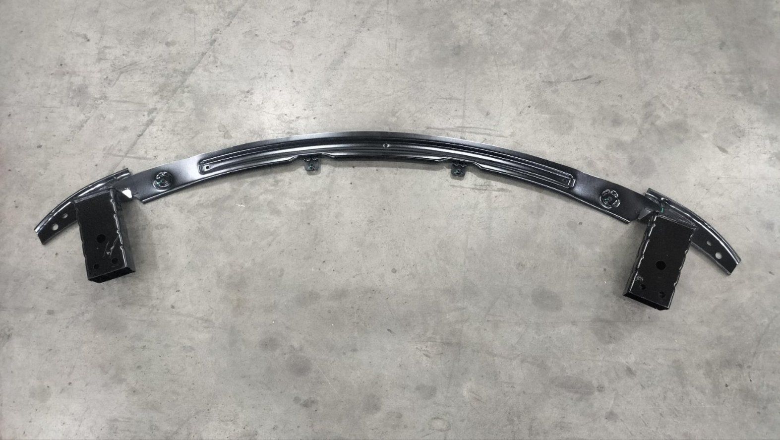 BYD Seal – Travesaño delantero de protección de peatones – Ref. EKEB-2810130A-Z1