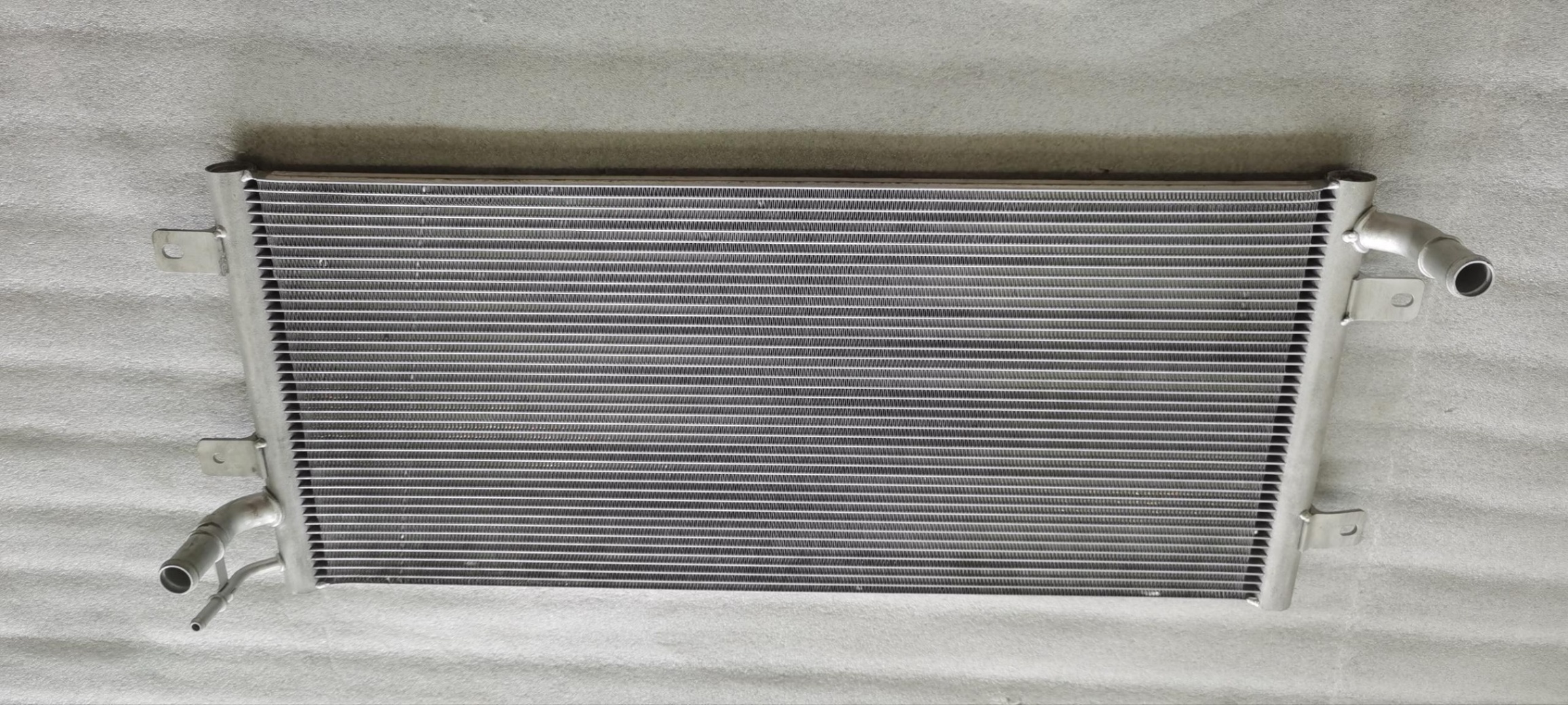 BYD Seal – Radiador del motor eléctrico I – Ref. TA3-1301030